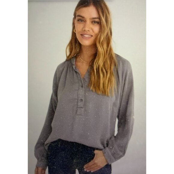 Clothe and Stone Womens Size Medium Long Sleeve 3/4 Button Shirt Top Gray Tencel - Picture 5 of 5